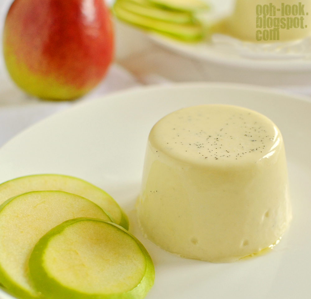 Ooh, Look... Funky blue cheese panna cotta for dessert