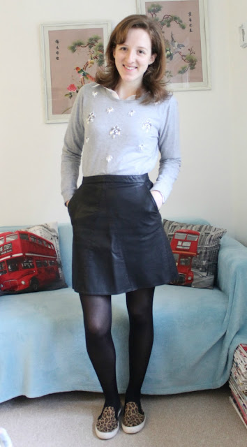 OOTD: A classic grey jumper and leather skirt Fashion Blogger Outfit Of The Day Zara ASOS Warehouse Primark