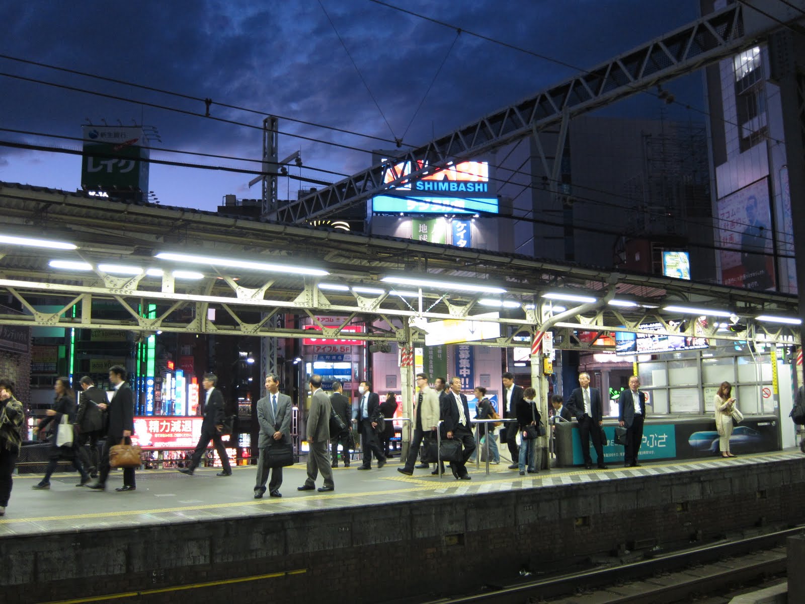 brommel Shimbashi station