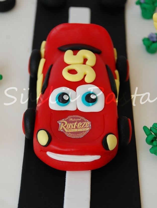 Süslü Pasta Şimşek Mcqueen Pasta
