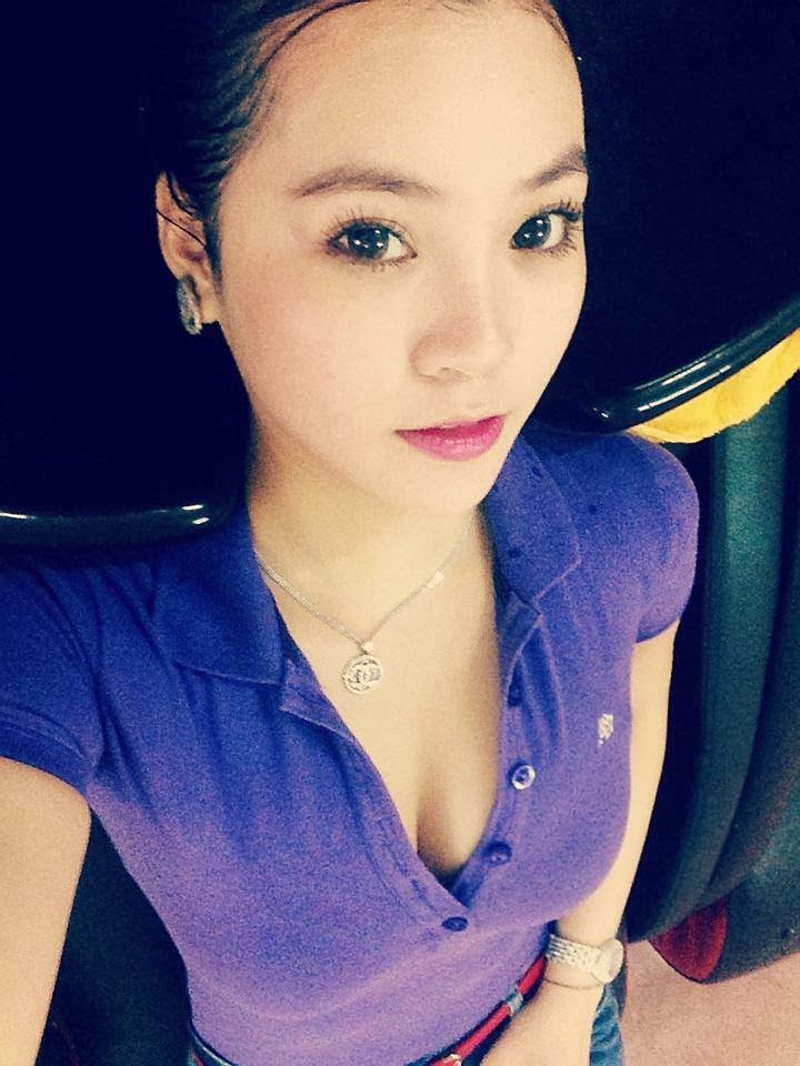 Girl xinh bưởi đẹp khoe vòng 1 căng tròn