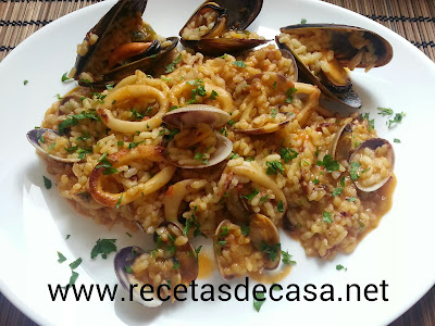 Arroz Con Calamares Y Almejas
