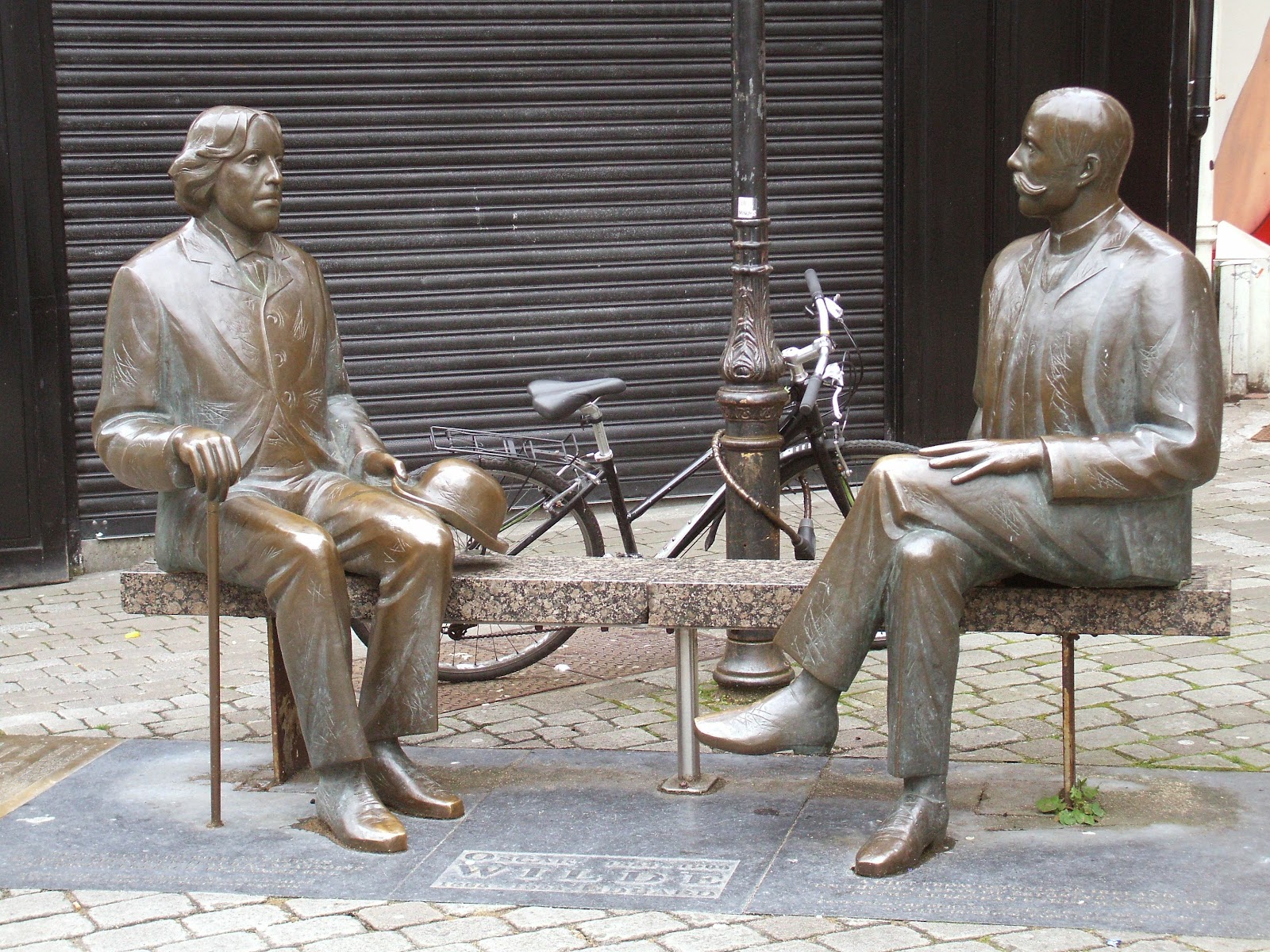 47+ Oscar Wilde Statue Galway Images