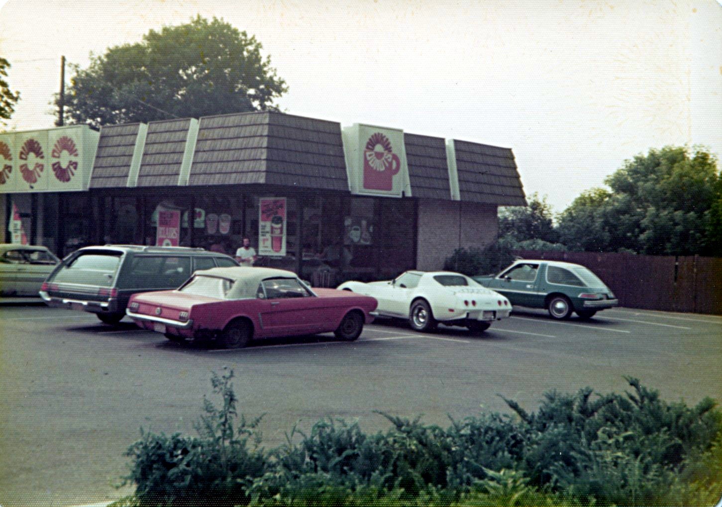 Dunkin' Donuts 1976 Bring back so many memories for me as a child