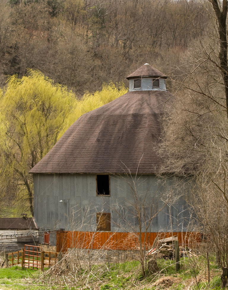 Life In A Canned Ham The Round Barns In Vernon County