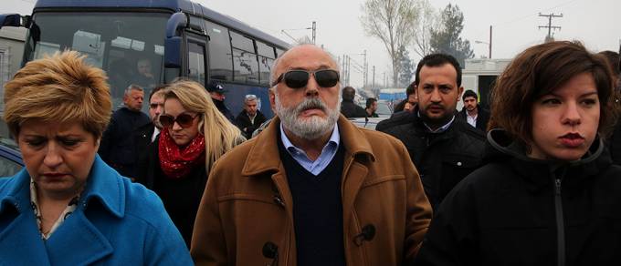 Κουρουμπλής: Θα γεμίσουμε όλη την Ελλάδα με λαθρομετανάστες! Κουρουμπλής: Θα γεμίσουμε όλη την Ελλάδα με λαθρομετανάστες!