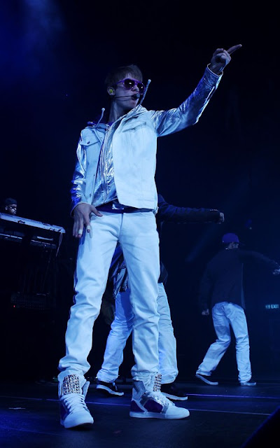 Justin Bieber Singapore Concert justin bieber singapore concert. Justin Bieber Singapore Concert
