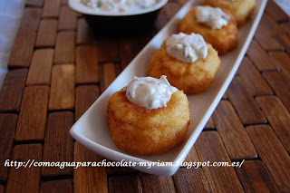 Croquetas De Bacalao Con Salsa Tártara.

