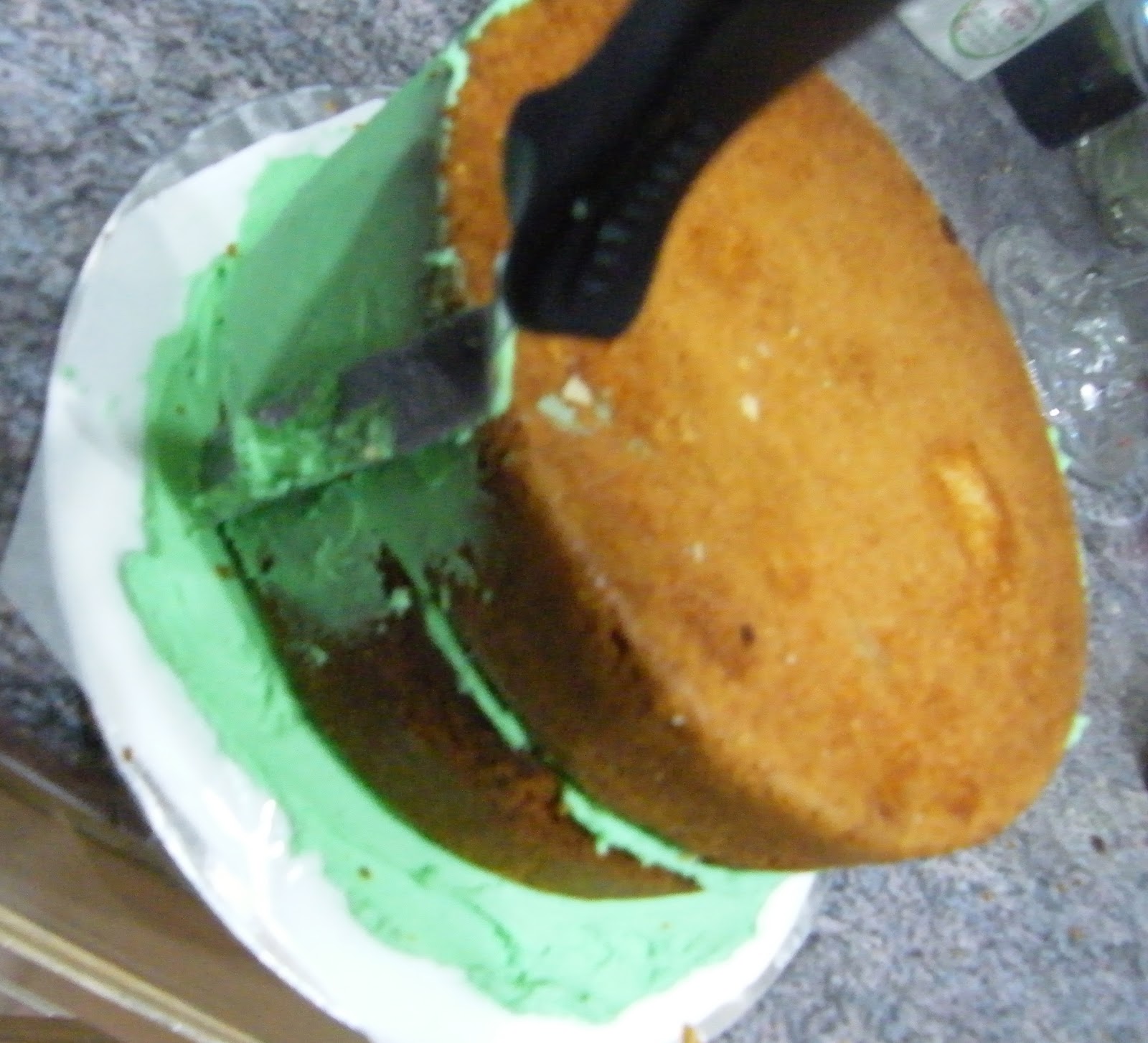 Heartsong Cakes and Crafts Upside Down Frosting Technique