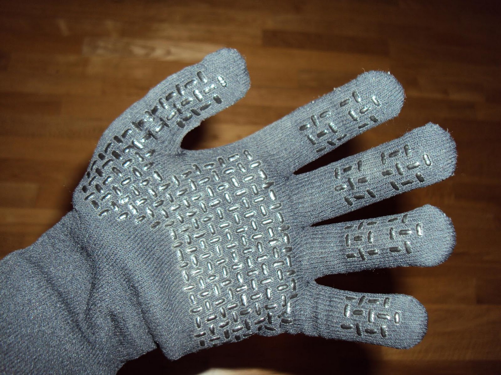 András Gercsényi XC Mountain Biker About SealSkinz Ultragrip gloves