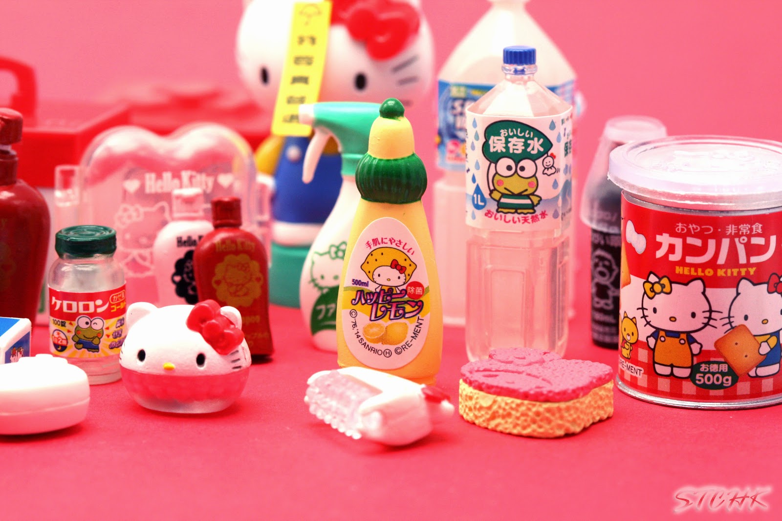 Rement Gallery Rement Sanrio HELLO KITTY Drug Stores 「みんなのドラッグストア