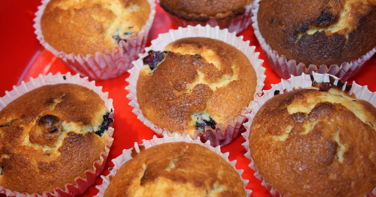 Caroline Makes.... Queen Cakes / Blueberry Muffins