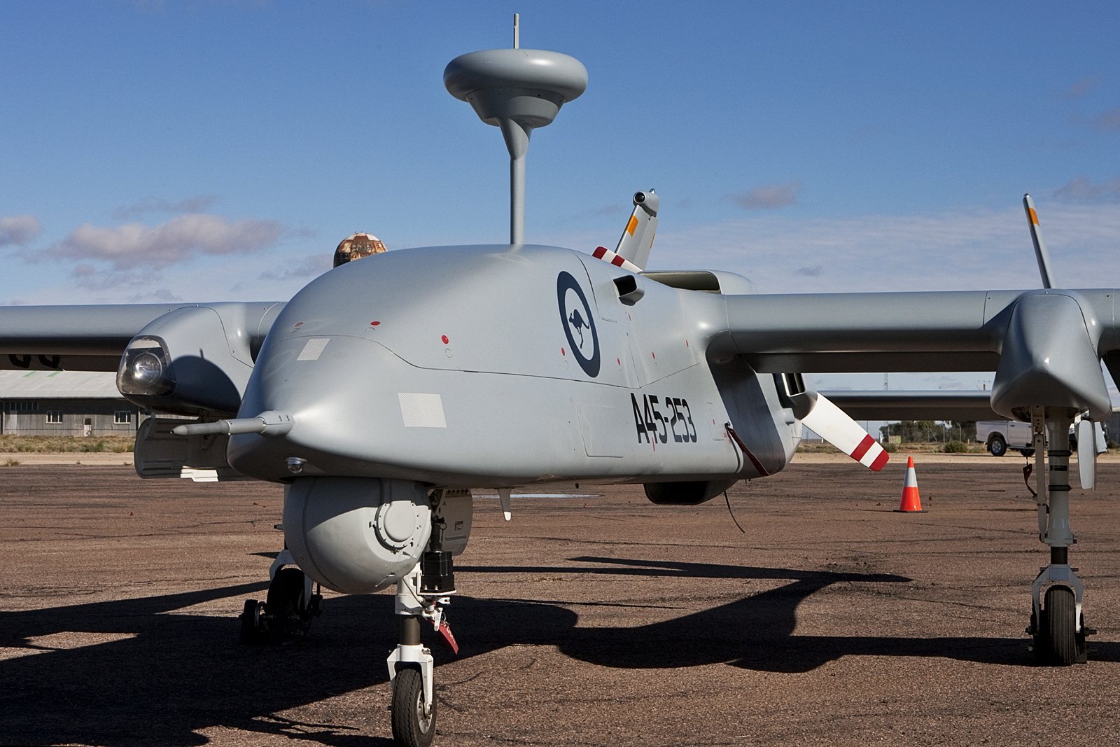 DEFENSE STUDIES MDA Extends Surveillance Service for Australian