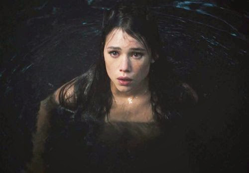 Pirates 4 Mermaid Astrid BergesFrisbey Latest Hot Pics 3