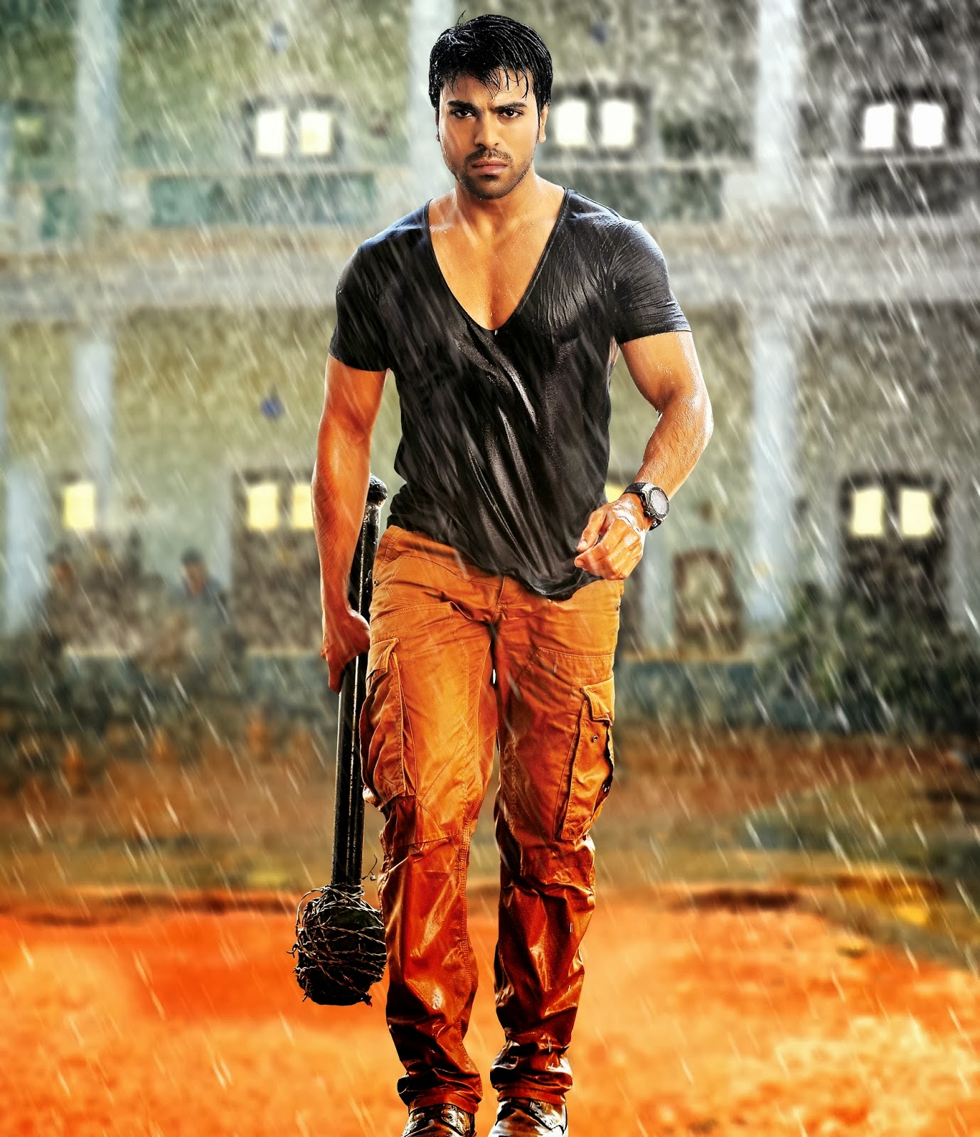 Yevadu Movie New Stills