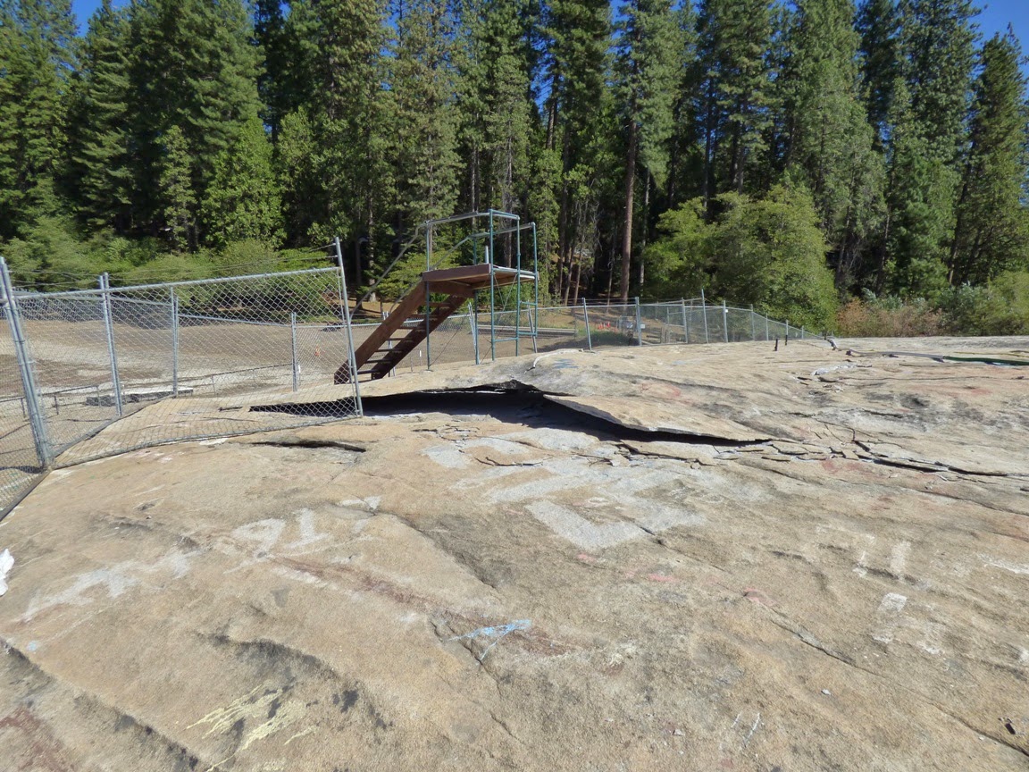 Geotripper Ongoing Exfoliation Event at Twain Harte Lake in the Sierra