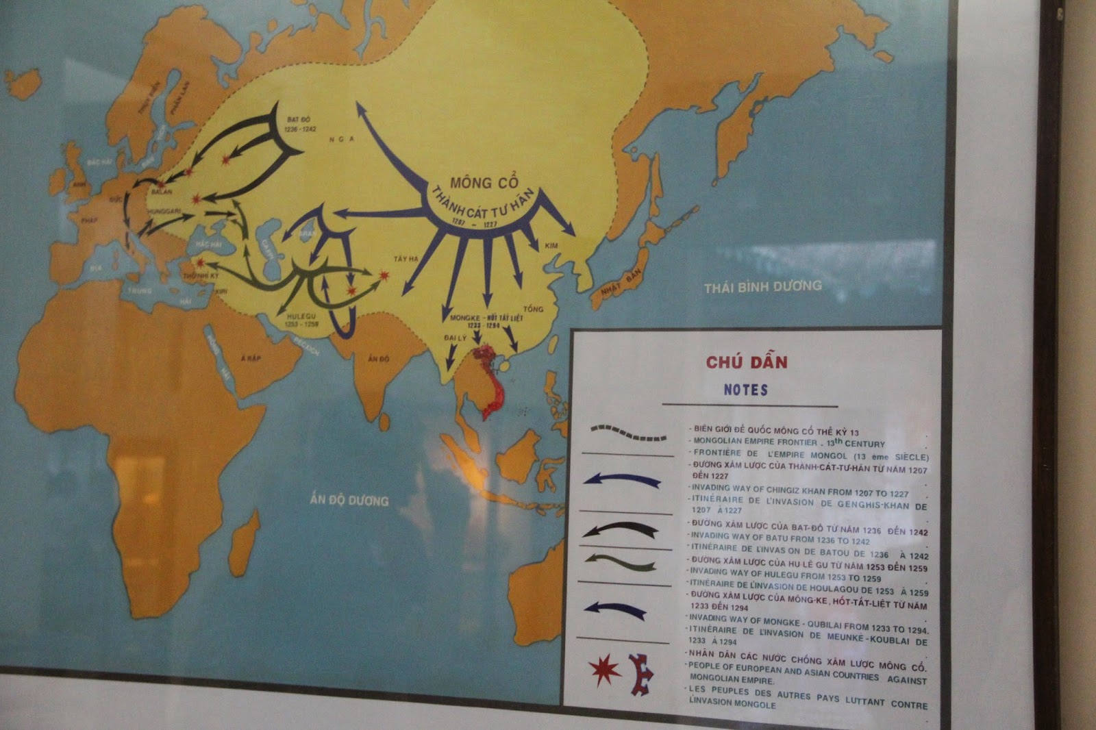Captions helped us understand the history and migration of the Vietnamese people at the Vietnam History Museum. Captions helped us understand the history and migration of the Vietnamese people at the Vietnam History Museum.