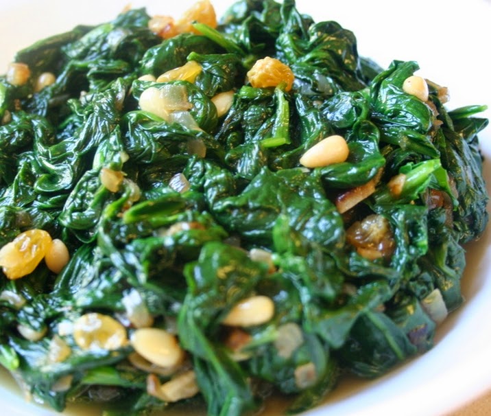 Espinafre com Pinoli e Uva-Passa Espinafre com Pinoli e Uva-Passa (vegana)