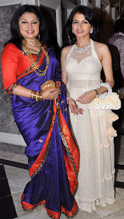 Bollywood Celbs at the Arjun Hitkari with Gayatri Ceremony