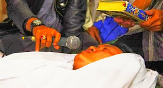 Sumpah Pocong Arya Wiguna kesudahannya Arya Wiguna melaksanakan Muhaballah atau Sumpah Pocong untuk membuka semua kebohong Sumpah Pocong Arya Wiguna