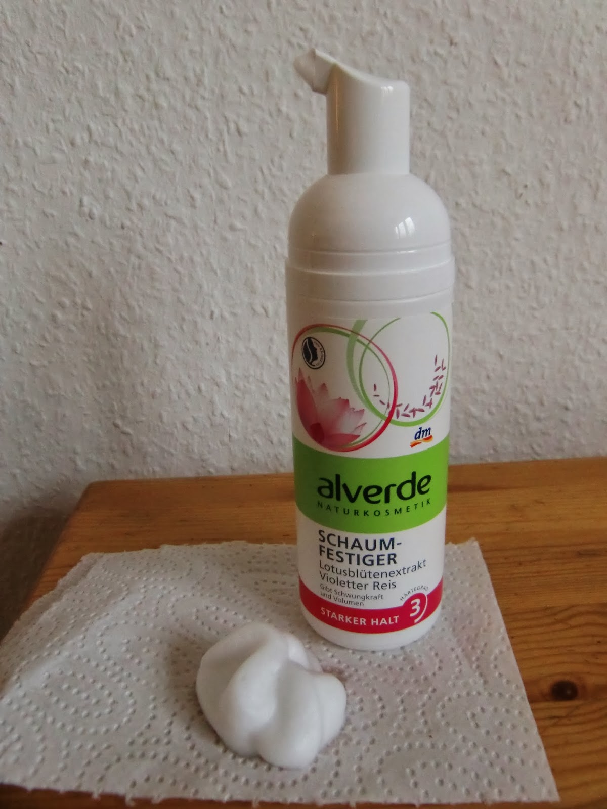 Die Ente Bleibt Draussen Schadstofffreie Kosmetik Alverde Schaumfestiger Lotusblutenextrakt Violetter Reis