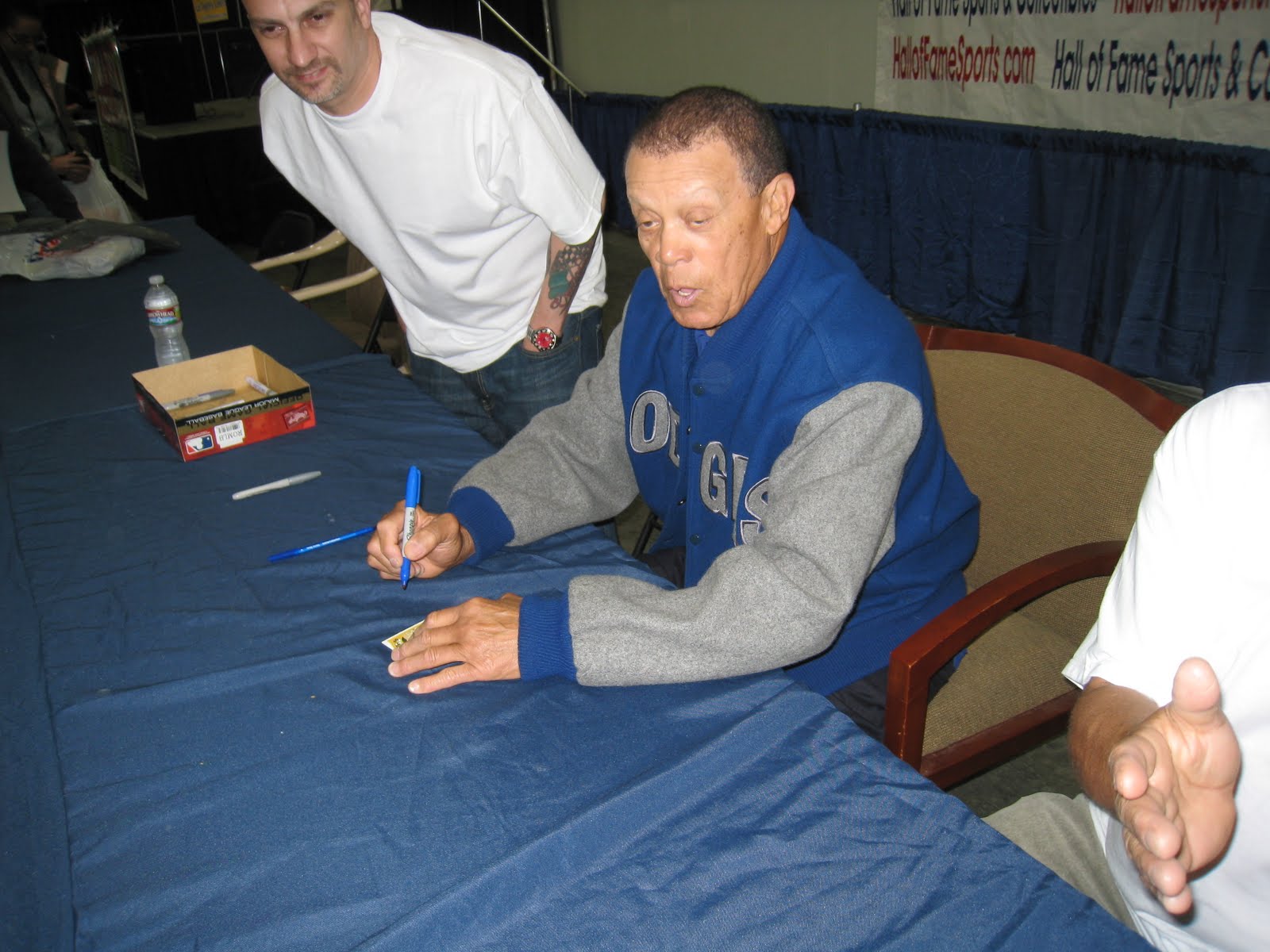 My Autograph Signings: Maury Wills Autograph Signing & Evander Holyfield Photo Op