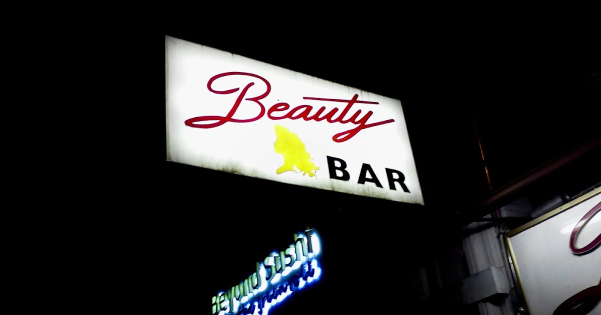 Lipstick & Chiffon Beauty Bar in NYC