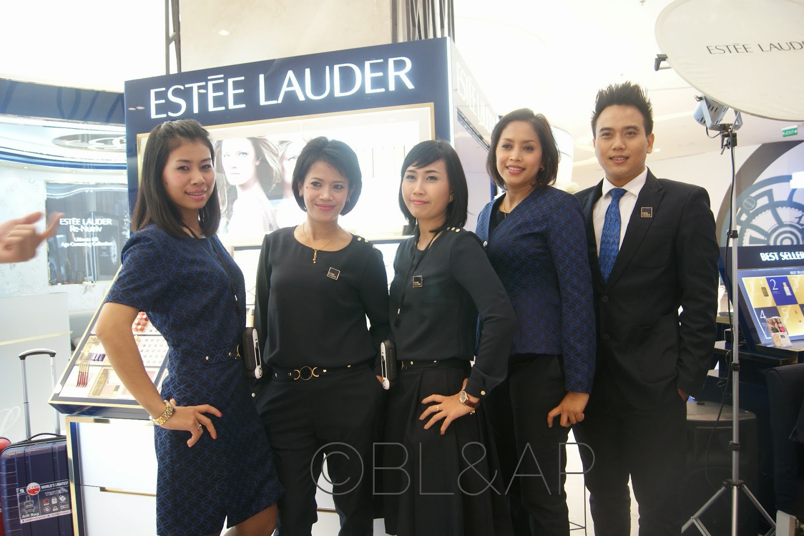 Bright Lips Awkward Pose Event Report Estee Lauder Newest Counter In Lotte Shopping Avenue Bright Lips Awkward Pose Event Report Estee Lauder Newest Counter In Lotte Shopping Avenue