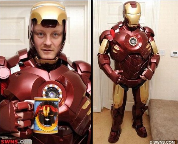 Ángel Sunley vende increíbles réplicas de trajes de Iron Man fabricadas por el