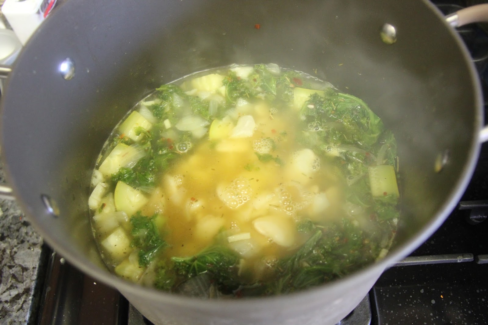 Yummilicioussss! Lima Bean and Kale Soup