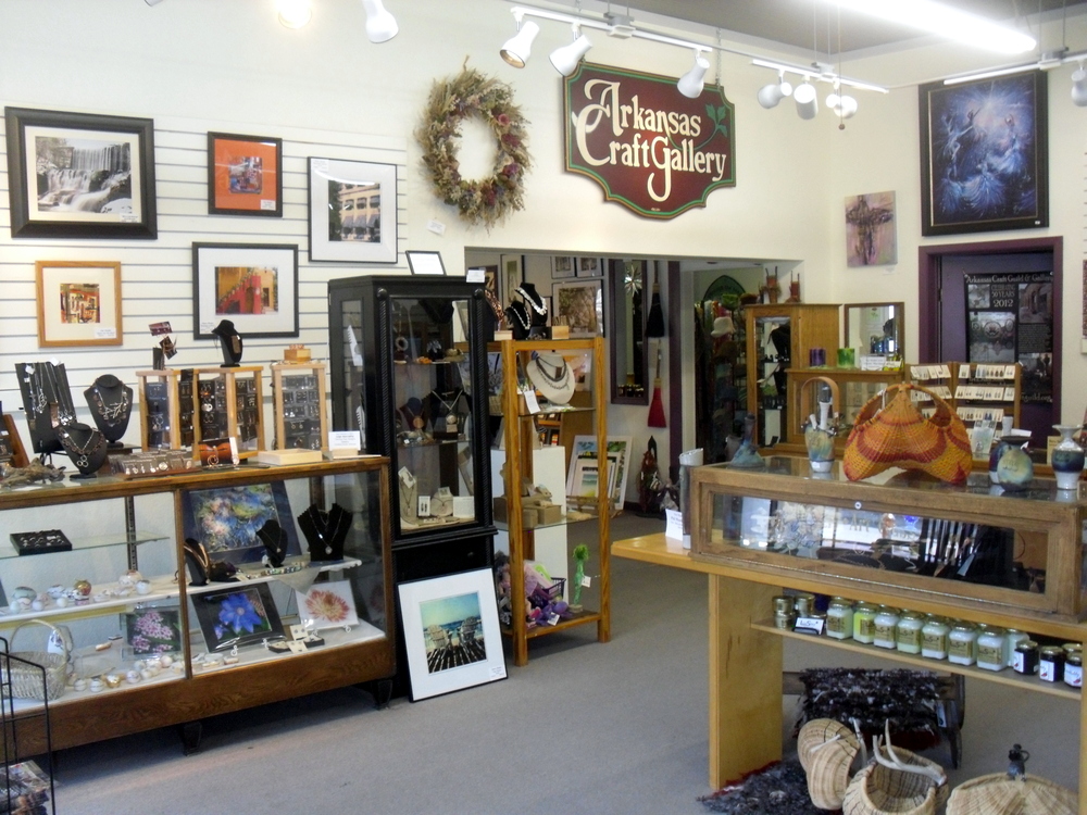 Spinning Dreams and Weaving Yarns Arkansas Craft Guild Gallery the