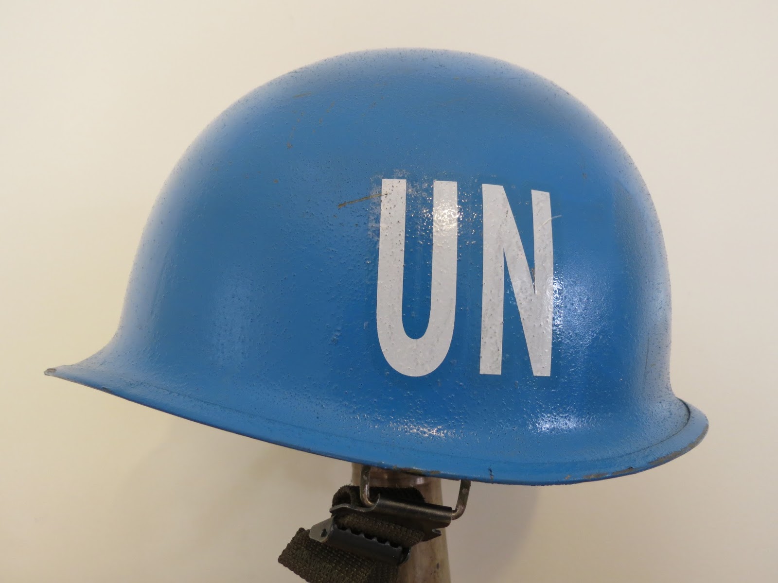 Mannie Gentile Combat Helmets of the 20th Century Canadian (US) M1