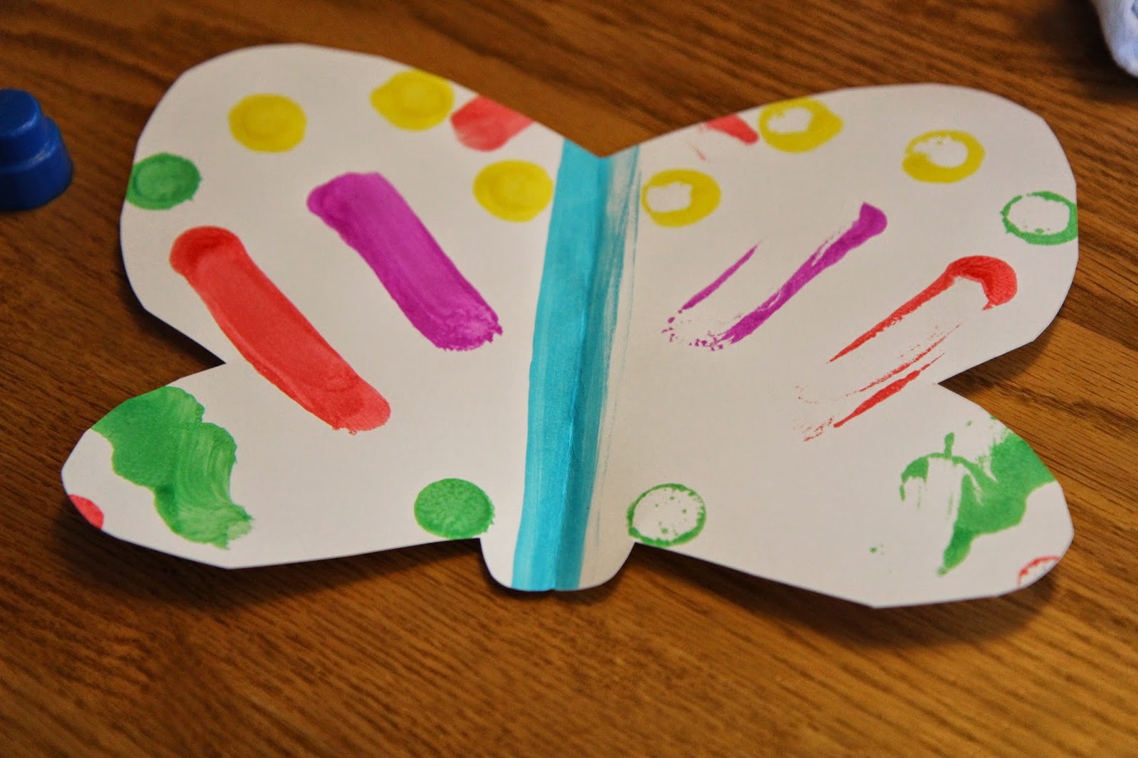 Toddler Approved! Easy Butterfly Craft for Toddlers