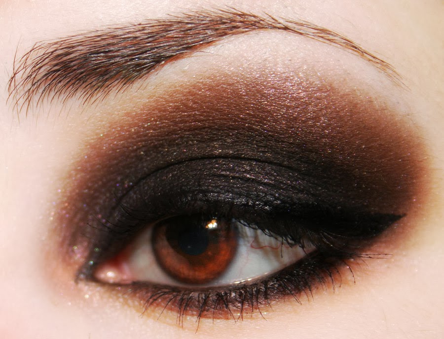 Beauty Bar 101 Smokey Eyes