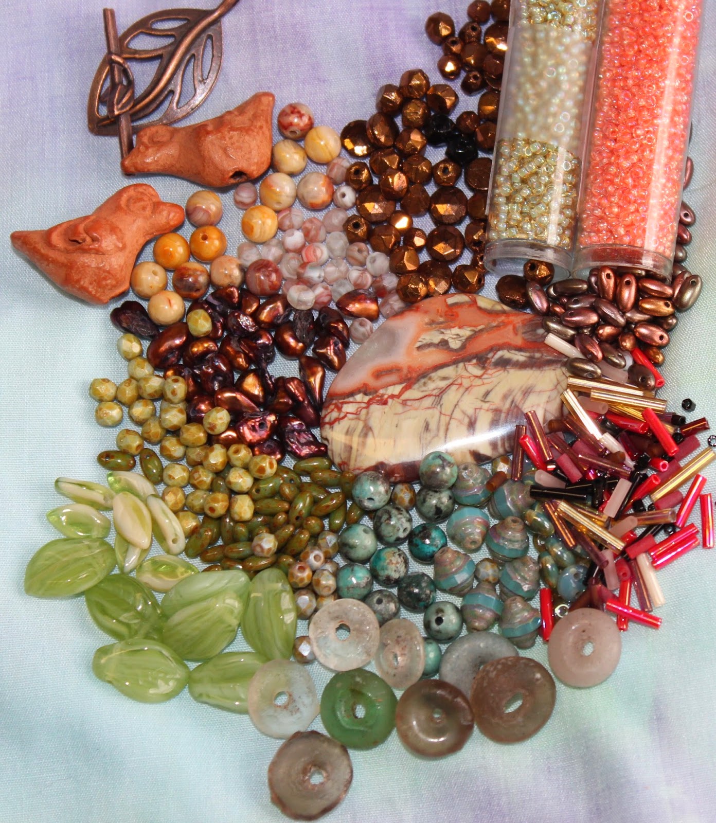 Elizabeth Creates The Soup is ON Bead Soup That Is