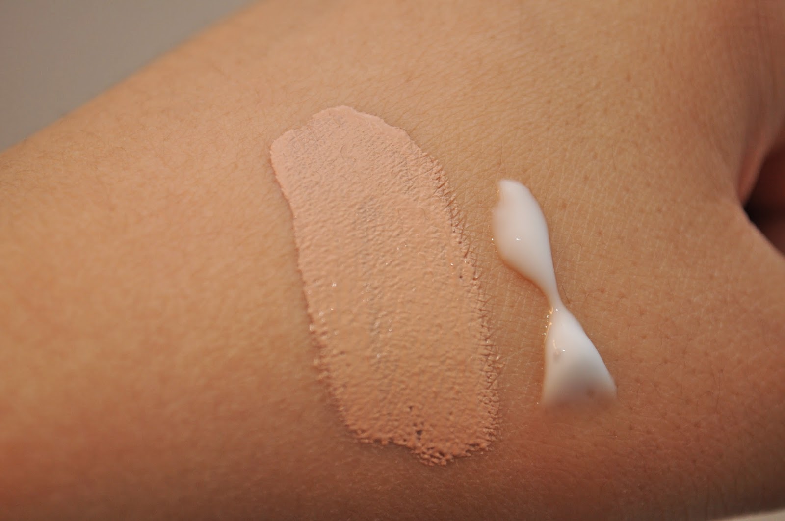  Naturally Beautiful Estee Lauder Take It Away Makeup Remover Lotion