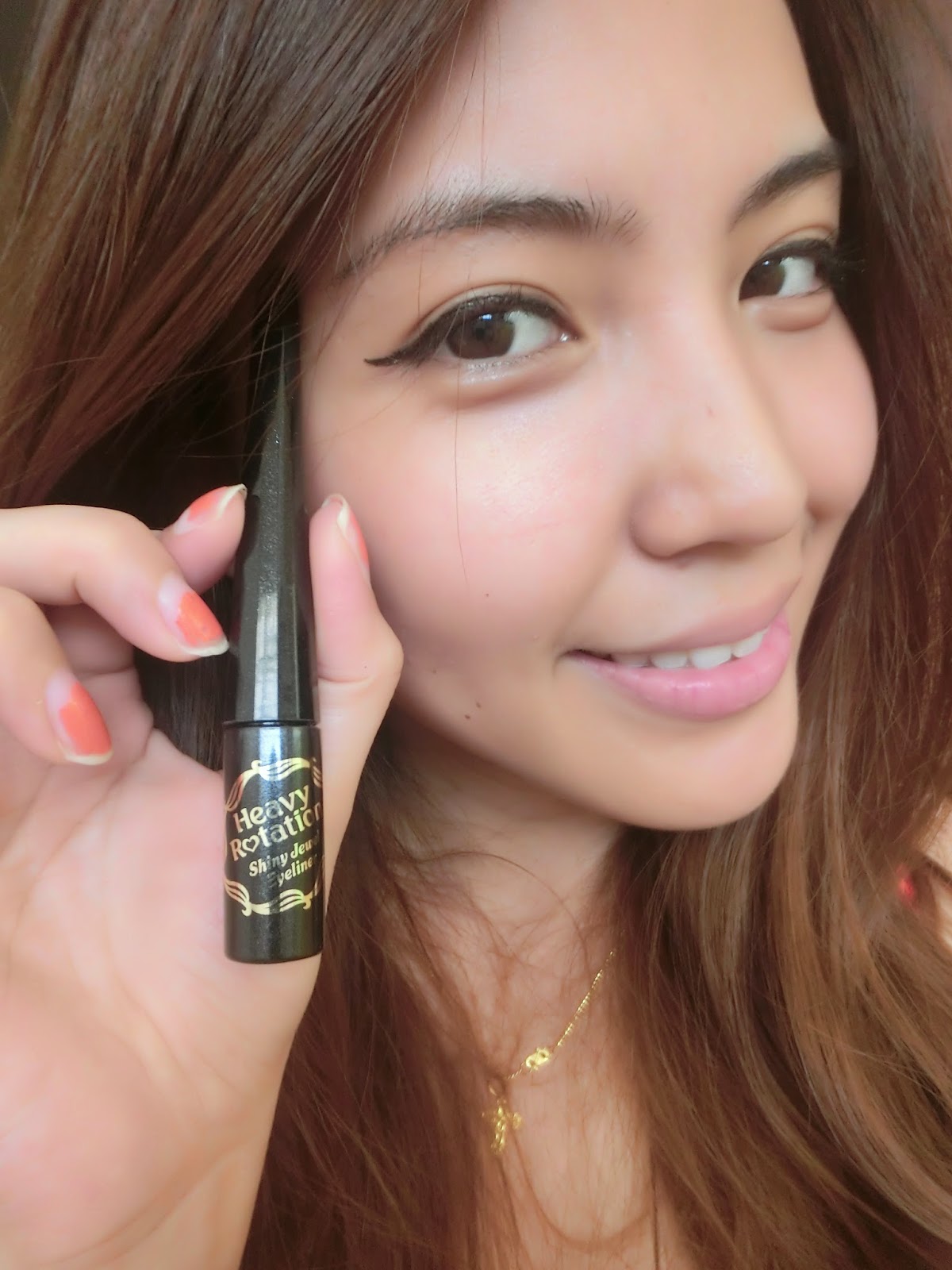 Kiss Me Heavy Rotation Shiny Jewel Eyeliner review
