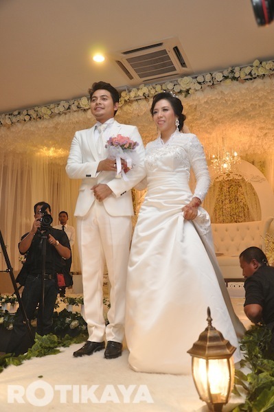 22 Gambar Majlis Resepsi Izzue Islam Dan Awin Nurin