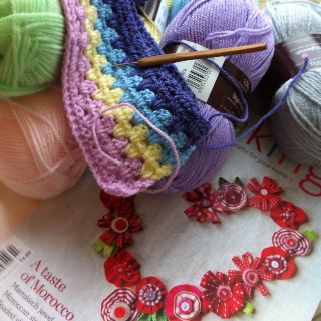 sweetpea family Yarn along Billie blanket