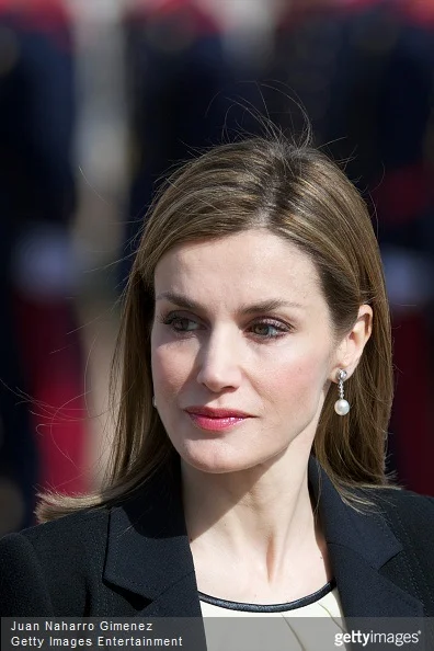 Queen Letizia of Spain waits to receive the President of Colombia Juan Manuel Santos (not pictured) and Maria Clemencia Rodriguez de Santos at El Pardo Royal Palace