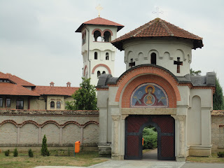 монастыри и крепости в Сербии