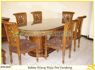 Kursi dan Meja Makan Ukiran Kayu Jati Salina Silang Kursi dan Meja Makan Ukiran Kayu Jati Salina Silang