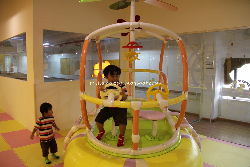 mikahaziq Indoor Playground Singapore Kiddy Fun at Turf City