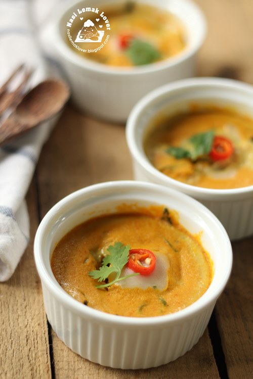 Nasi Lemak Lover Otakotak in ramekins, and Happy Merdeka