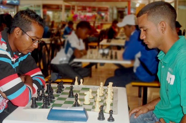 César Montenegro y Manuel Esteves CAMPEONES en la Copa de ajedrez “Día de la Juventud”. César Montenegro y Manuel Esteves CAMPEONES en la Copa de ajedrez “Día de la Juventud”.
