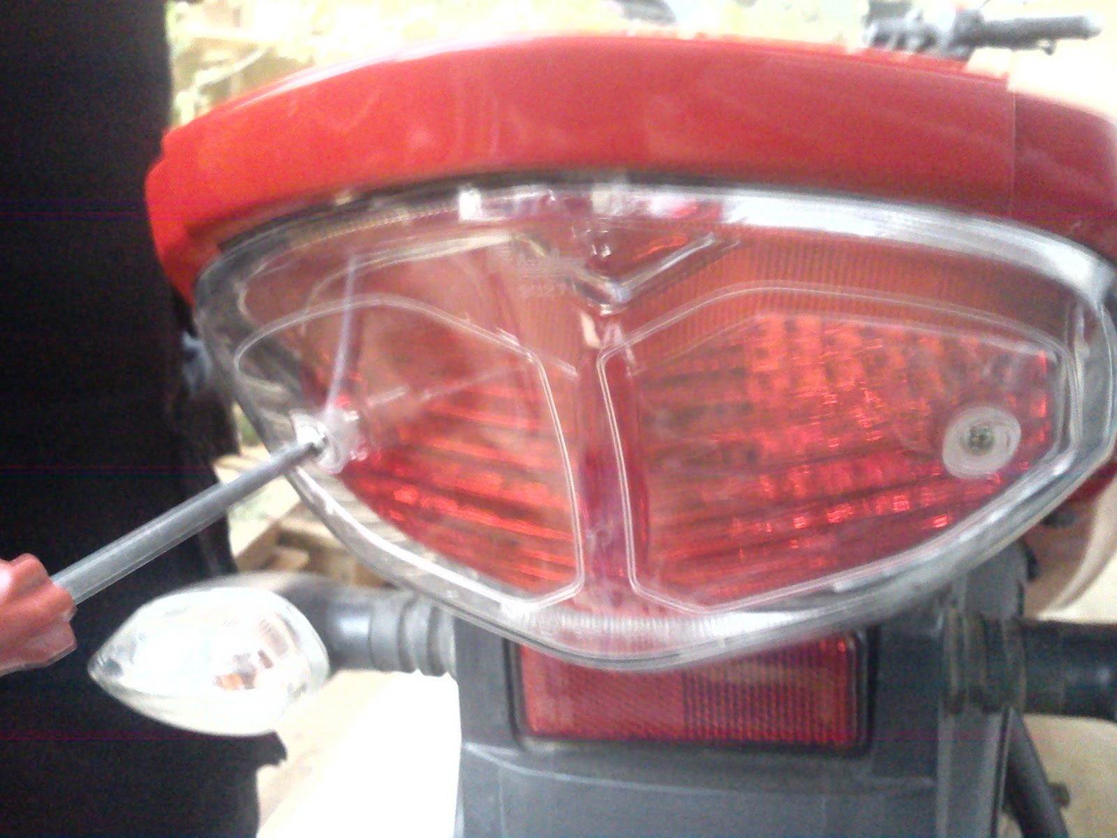 yamaha r15 tail light price