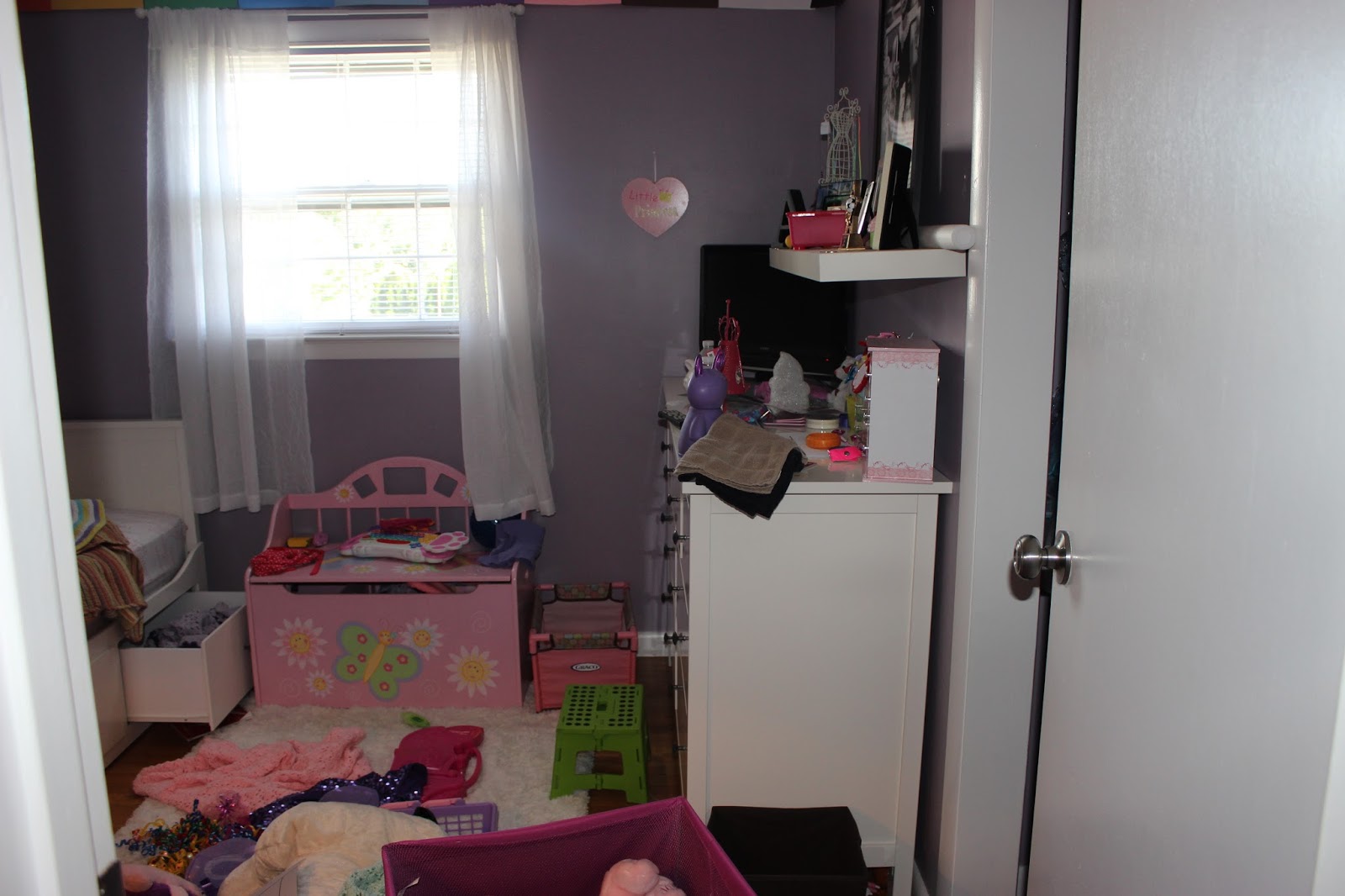 Organizing for Six My Daughter's Room Clean & Organized