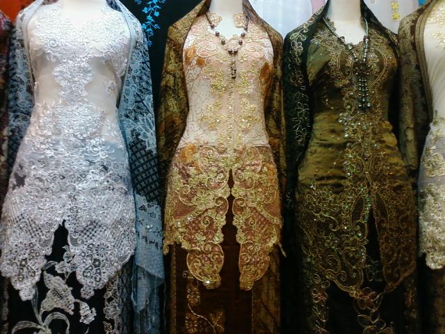 Model Baju Kebaya Terbaru 2011 Contoh Desain Pakaian Fashion Modern