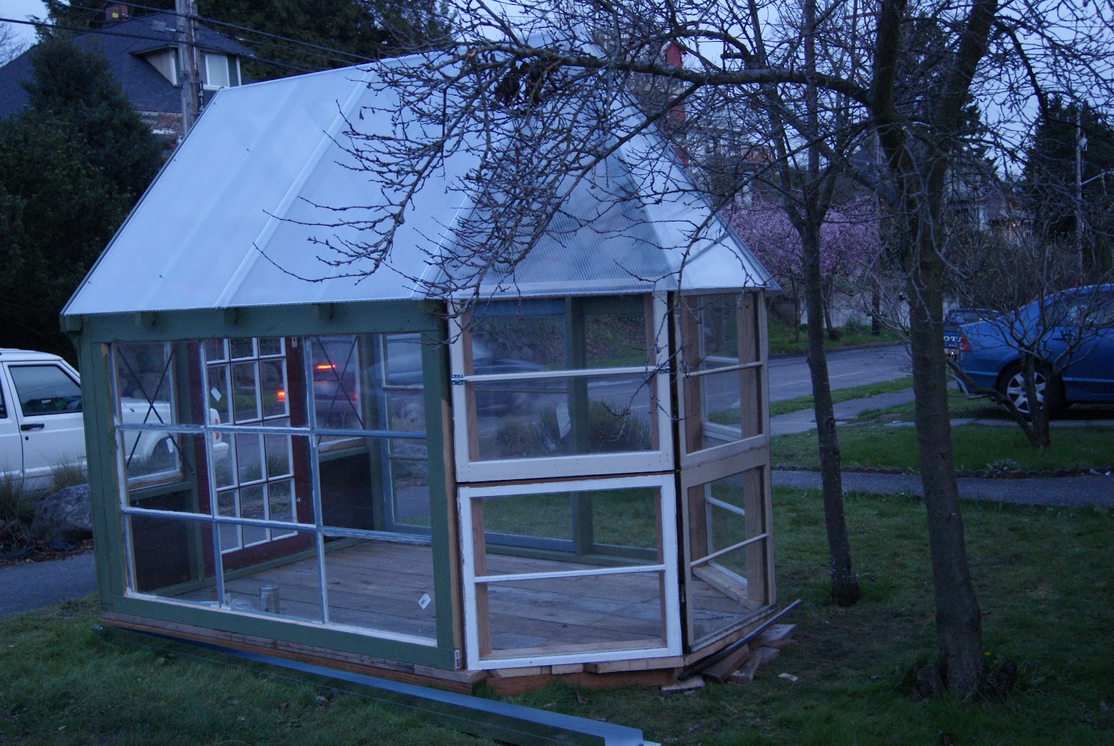 Little Mansions Designs: Greenhouses For Sale