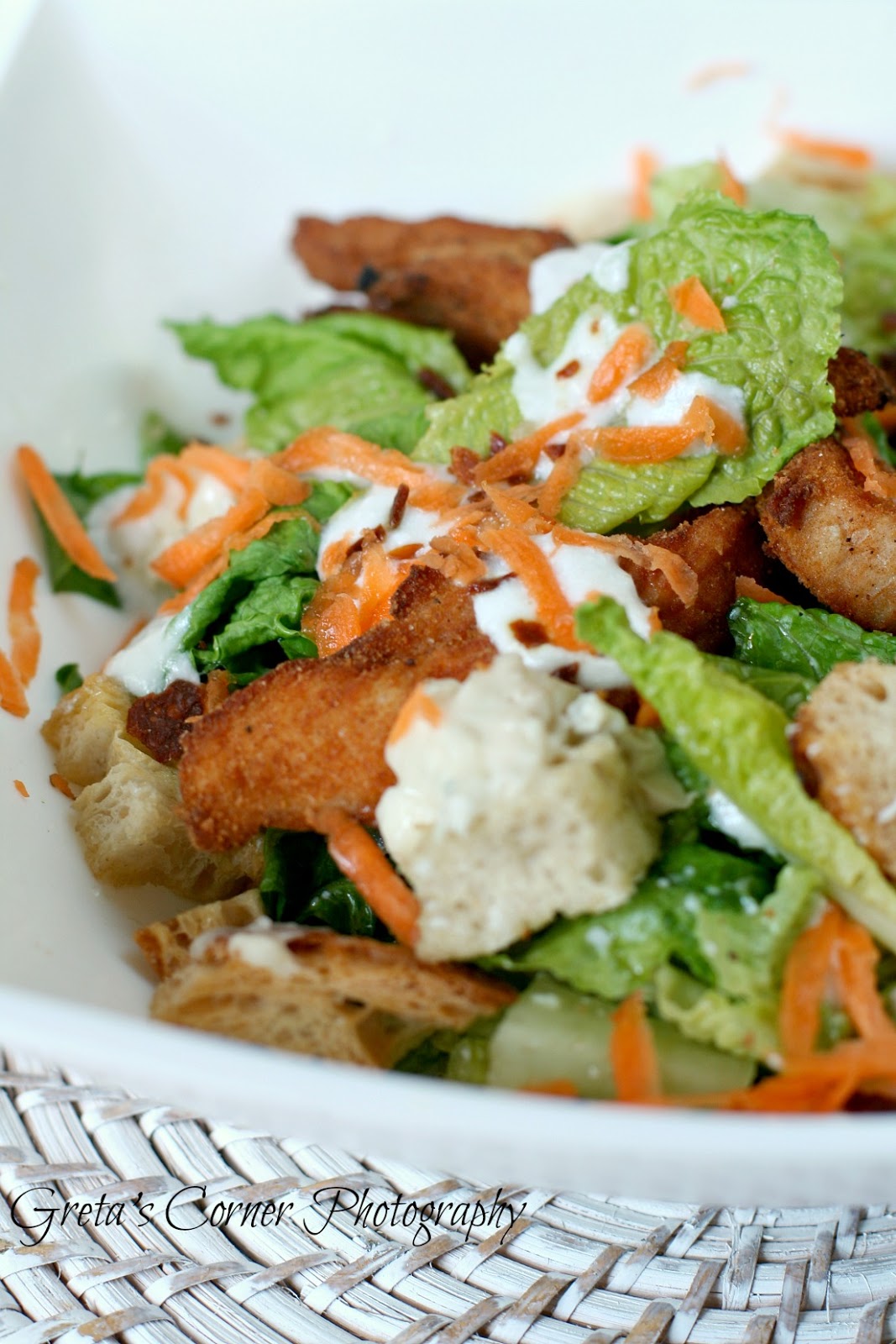 Greta's corner Buffalo Chicken Tenders Caesar Salad per l'MTC di giugno